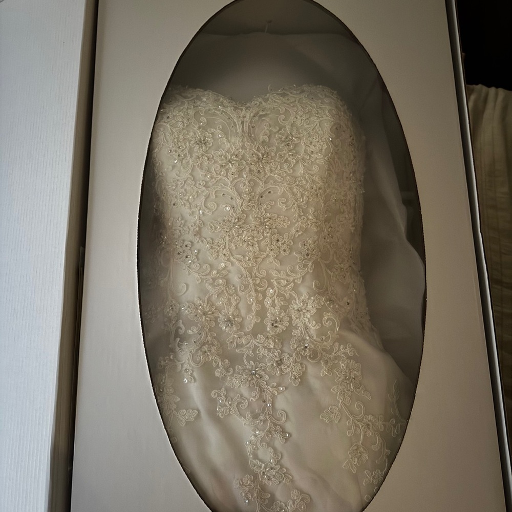 Maggie Sottero Wedding Dress